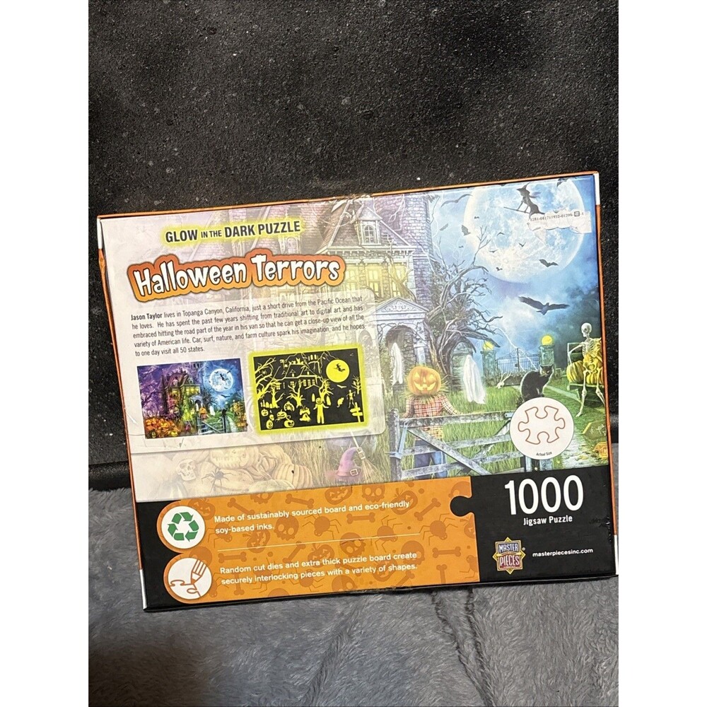 MasterPieces 1000 Piece Jigsaw Puzzle Halloween Terrors - glow-in-dark Used - Picture 2 of 2